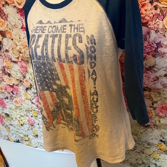 Beatles Junk Food top size XL - Picture 2 of 4